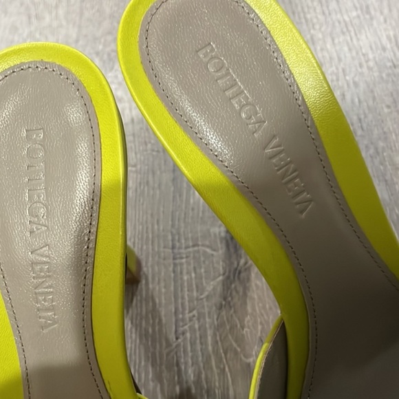 Bottega Veneta Heels - Picture 3 of 4